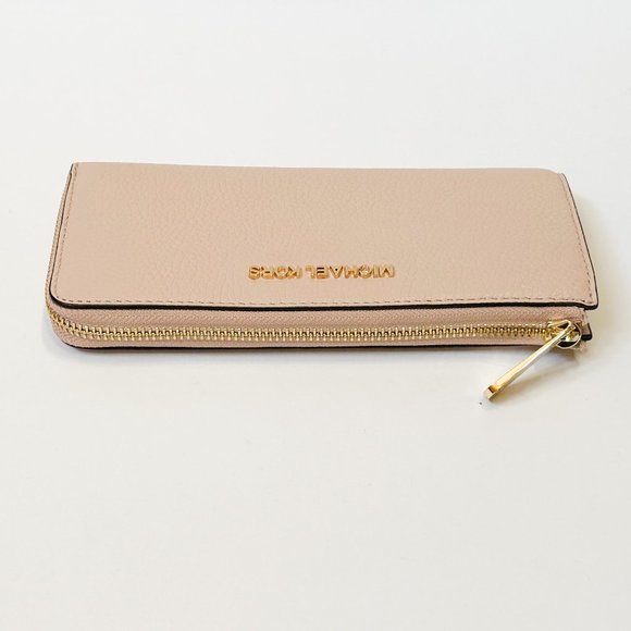 Michael Kors Jet Set Travel LG Three Quarter Zip Wallet Pebbled Leather Ballet - Picture 4 of 11